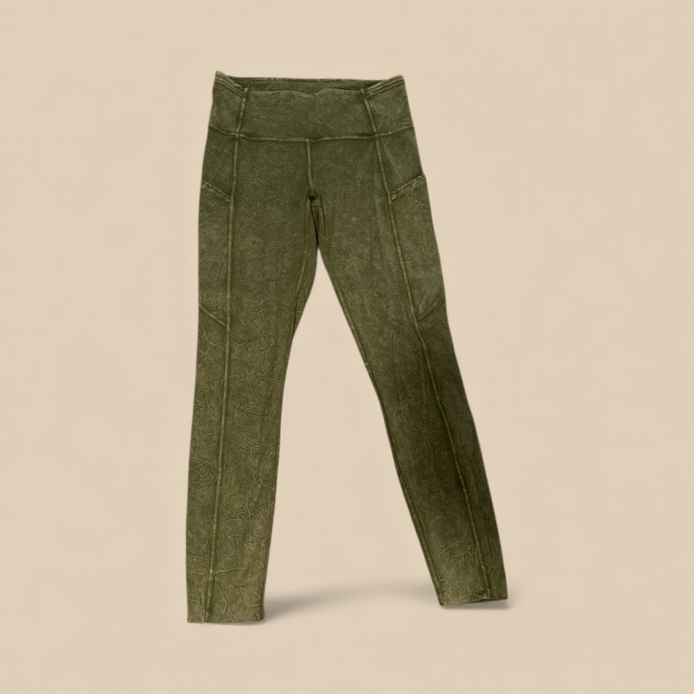 Lululemon Fast and Free High Rise Tight 25" *Ice Dye
Ice Wash Moss Green sz 6 - Picture 5 of 8
